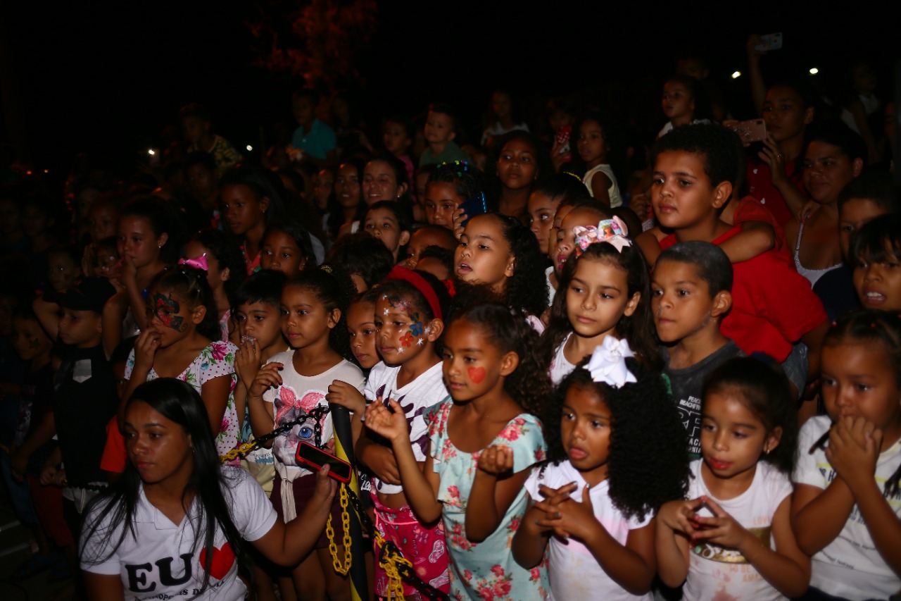 PREFEITURA DE DIVINÓPOLIS DE GOIÁS REALIZA MEGA FESTA NO DIA DAS CRIANÇAS