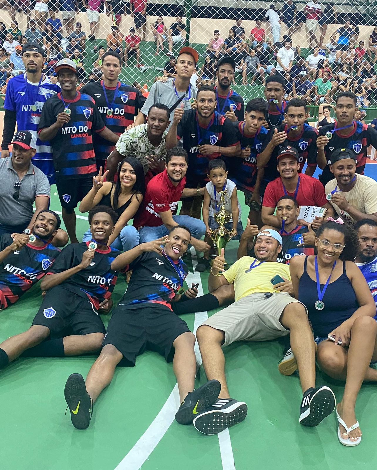 PREFEITURA DE DIVINÓPOLIS DE GOIÁS ENTREGA GINÁSIO COM GRANDE TORNEIO REGIONAL